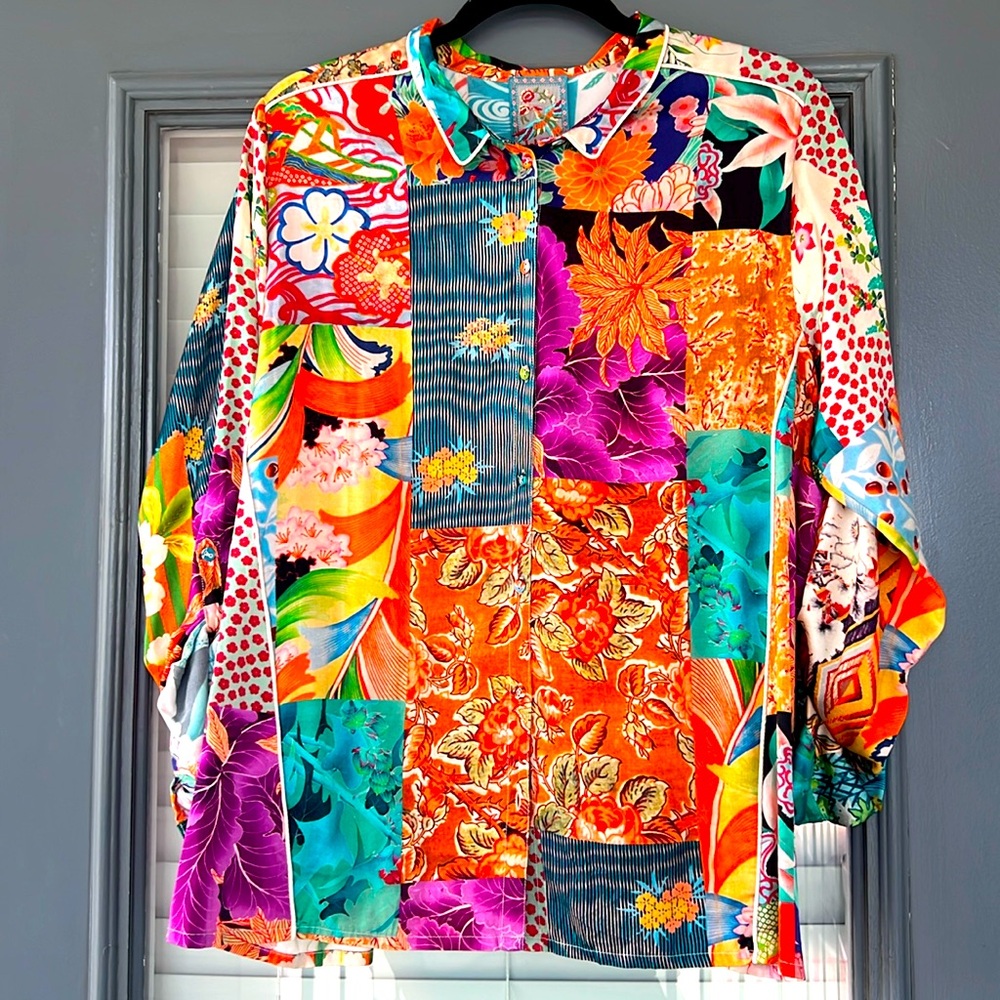Johnny Was, size large blouse.